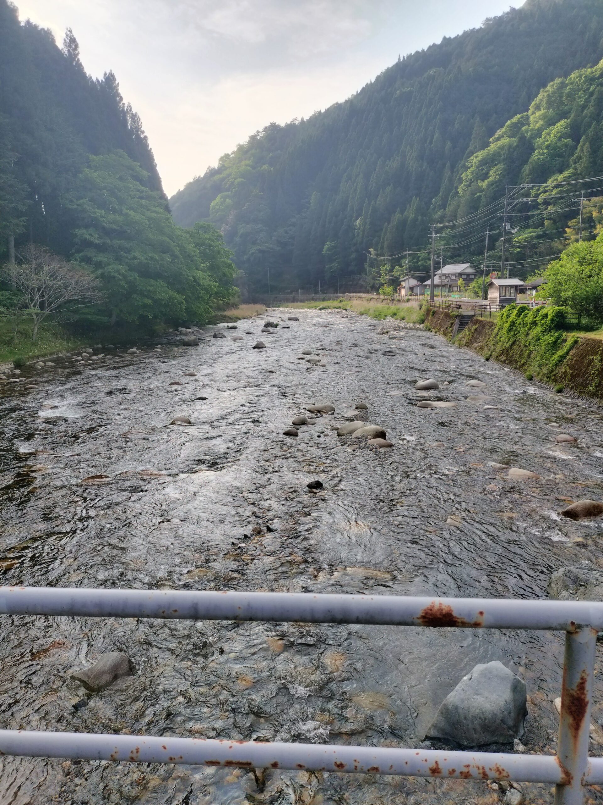 自然に囲まれ、癒されるまち